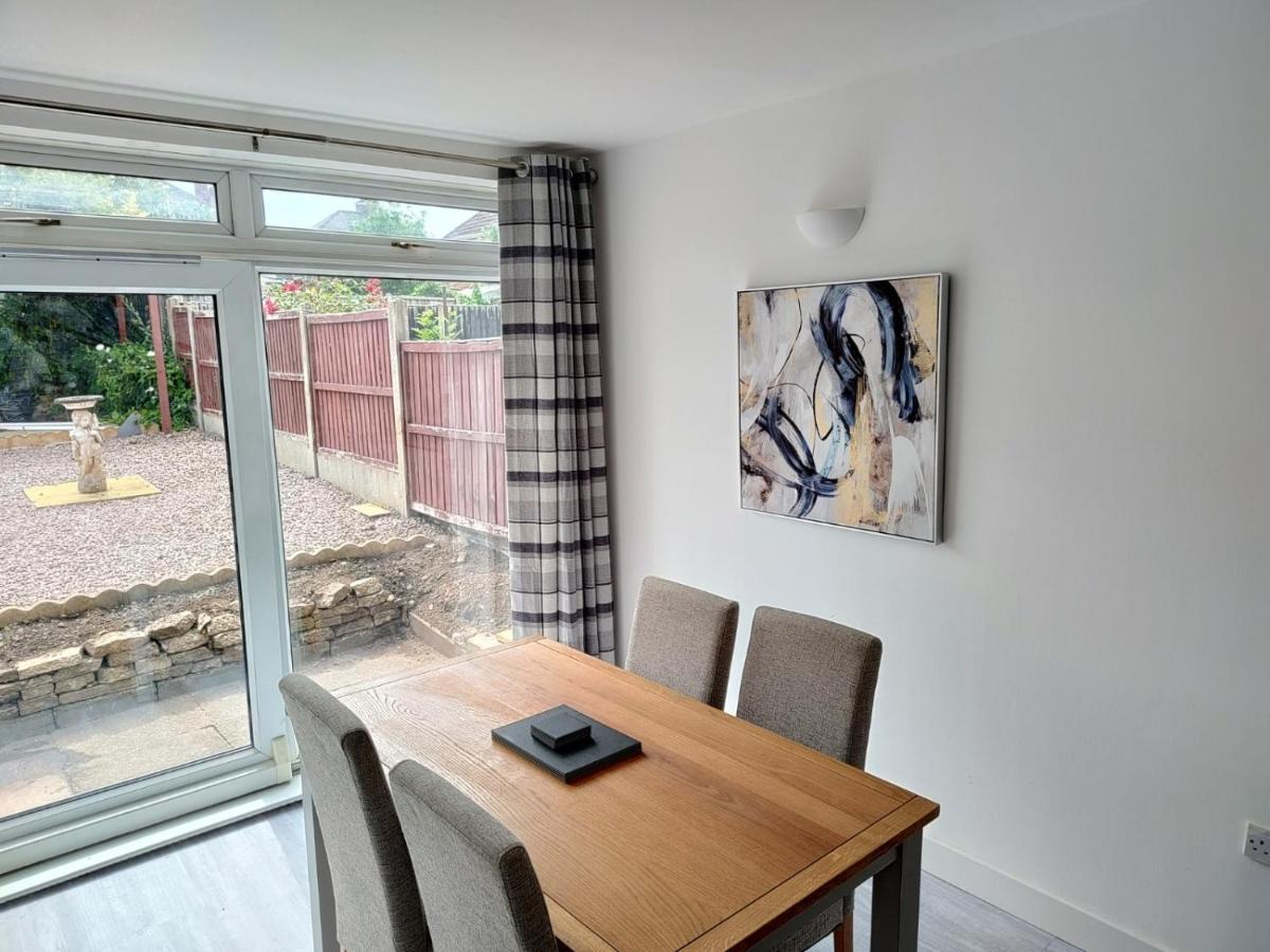 Wavertree Drive 3 Bed Contractor Home In Leicester Esterno foto