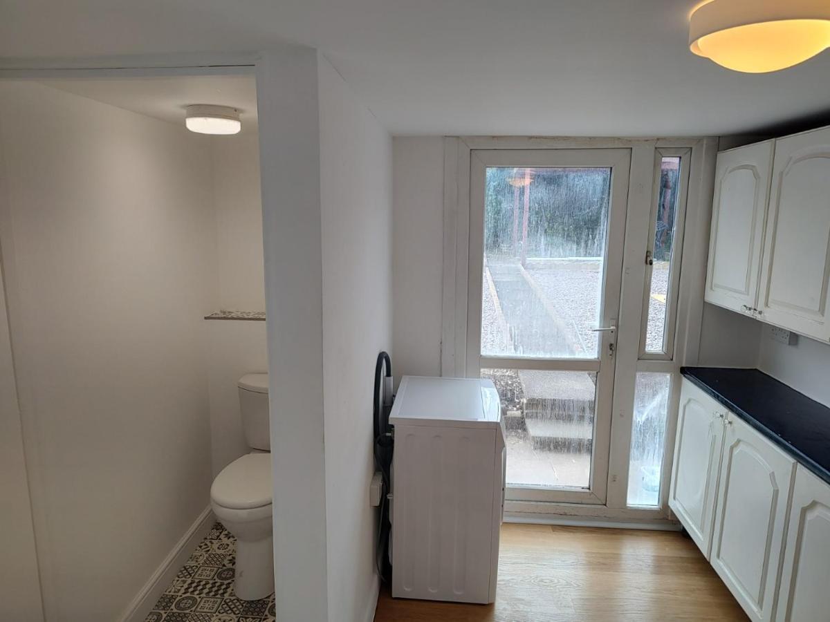 Wavertree Drive 3 Bed Contractor Home In Leicester Esterno foto